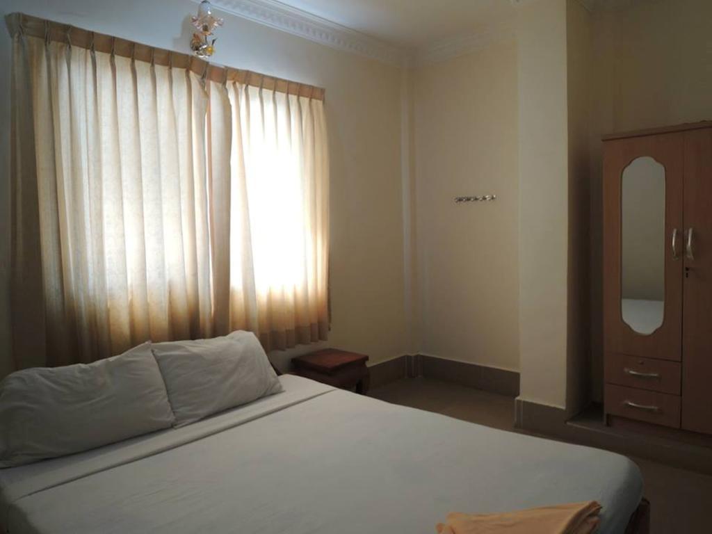 Shang Hai Guesthouse Баттамбанг Номер фото