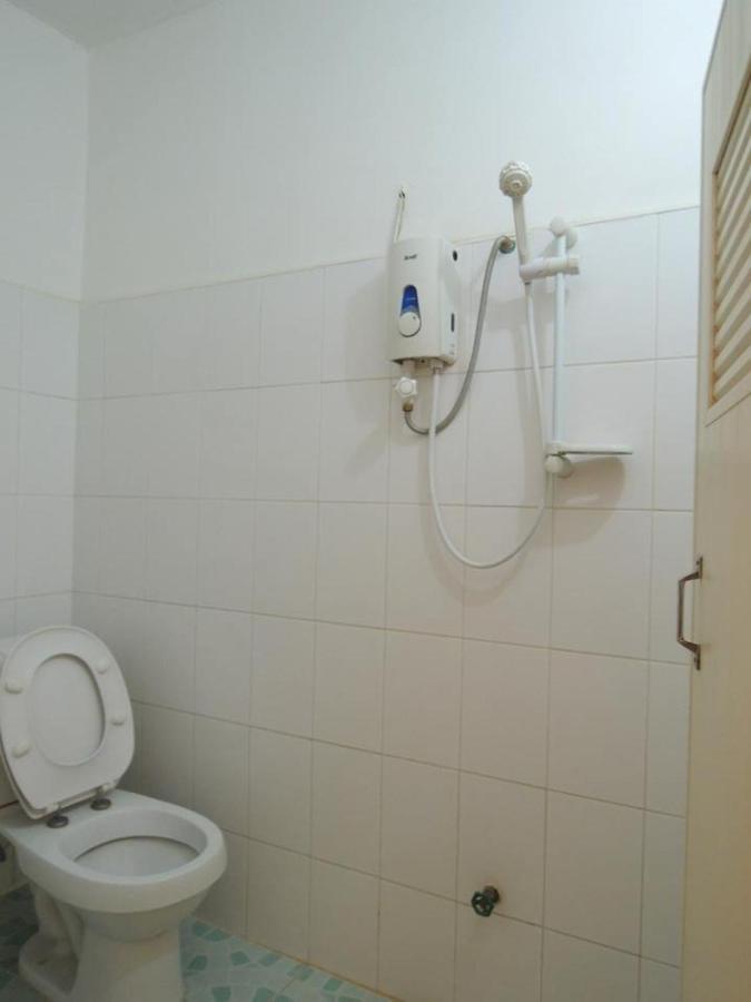 Shang Hai Guesthouse Баттамбанг Номер фото